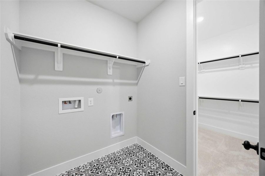 Spacious, unfurnished interior of a new home in Sunterra 50s, Katy (Image 23). Spacious, unfurnished interior of a new home in Sunterra 50s, Katy (Image 23).