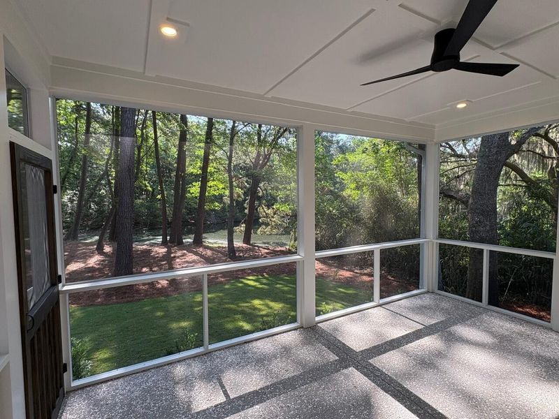 Exterior details and patio area of a home in , Hollywood (Image 28).
