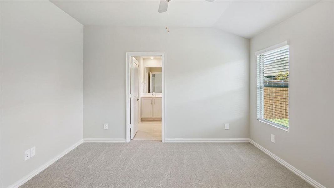 Spacious, unfurnished interior of a new home in Windmore, Princeton (Image 14).