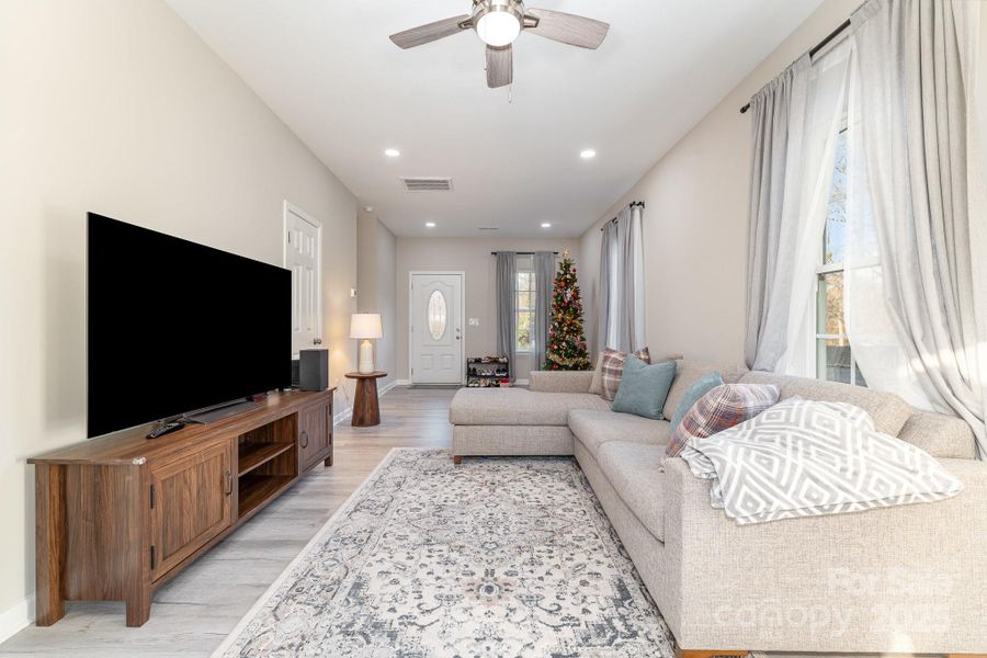 Furnished interior view inside a new home in , Kernersville (Image 6). Furnished interior view inside a new home in , Kernersville (Image 6).