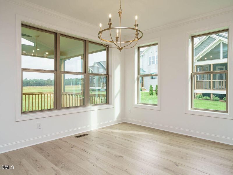 013-1280x960-dining-room