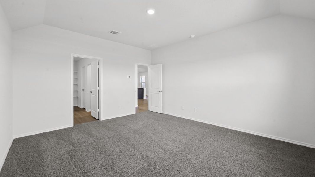 Spacious, unfurnished interior of a new home in Elevon, Lavon (Image 17).