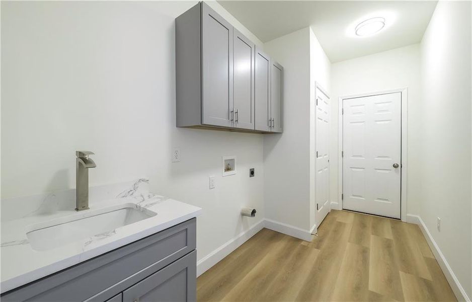 Furnished interior view inside a new home in , Carrollton (Image 12).