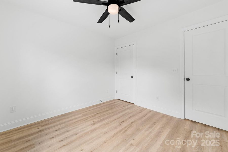 Spacious, unfurnished interior of a new home in , Shelby (Image 31).