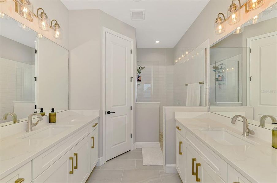 Furnished interior view inside a new home in , Sarasota (Image 14).