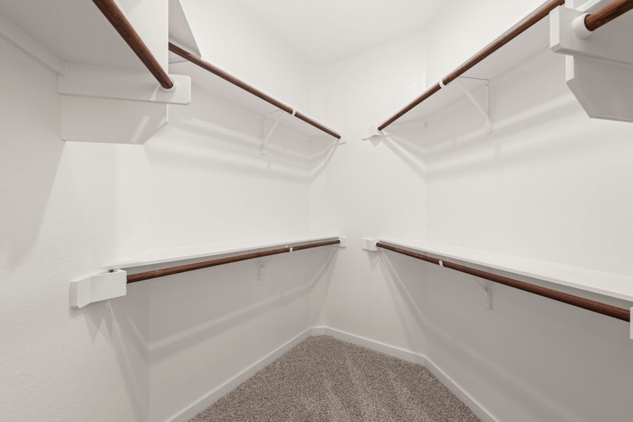 Spacious, unfurnished interior of a new home in The Reserve at Turnbo Ranch, Killeen (Image 9).