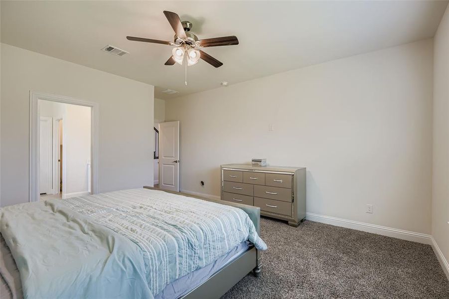 Furnished interior view inside a new home in , Little Elm (Image 17).