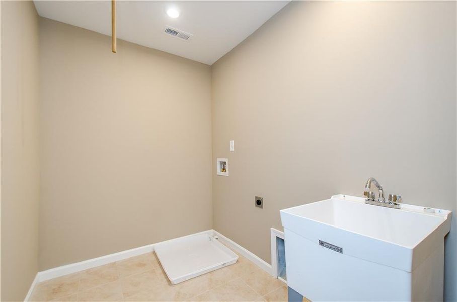 Image 71 of a home in .