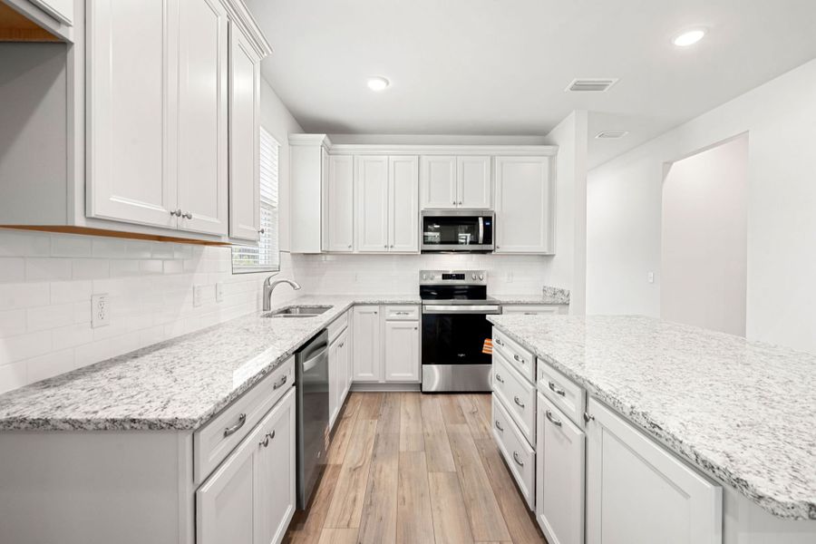 Furnished interior view inside a new home in Del Webb Savannah at Heartwood, Richmond Hill (Image 8).