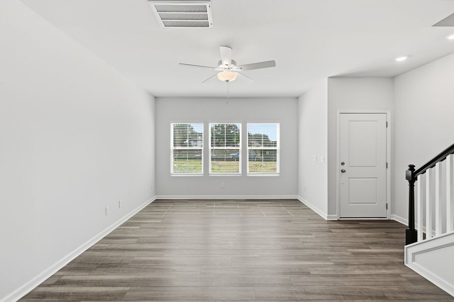 Spacious, unfurnished interior of a new home in Nichols Landing, Charlotte (Image 15).