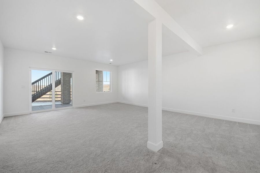 Spacious, unfurnished interior of a new home in Sterling Ranch Ascent Village, Littleton (Image 17). Spacious, unfurnished interior of a new home in Sterling Ranch Ascent Village, Littleton (Image 17).