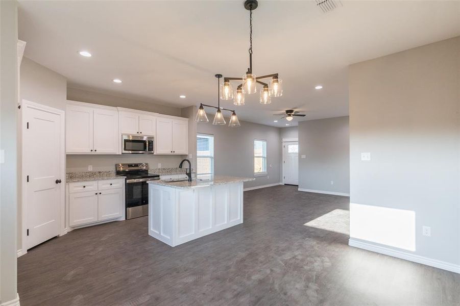 Furnished interior view inside a new home in , Abilene (Image 10).