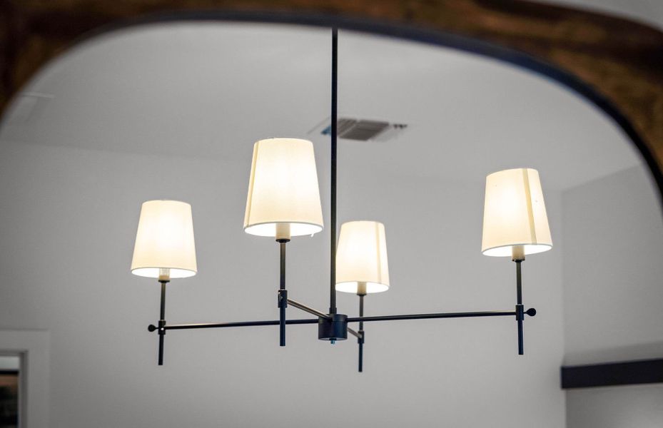 Representative interior finishes for a home built from the Compass by Del Webb in Sun City Texas, Georgetown (Image 17).