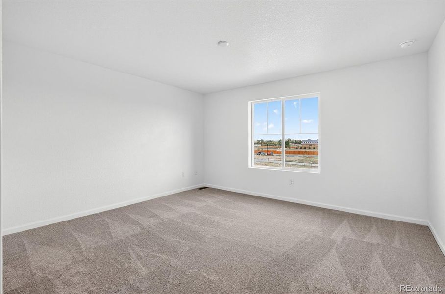 2118 Wagon Wheel Aly ~ Ready Now