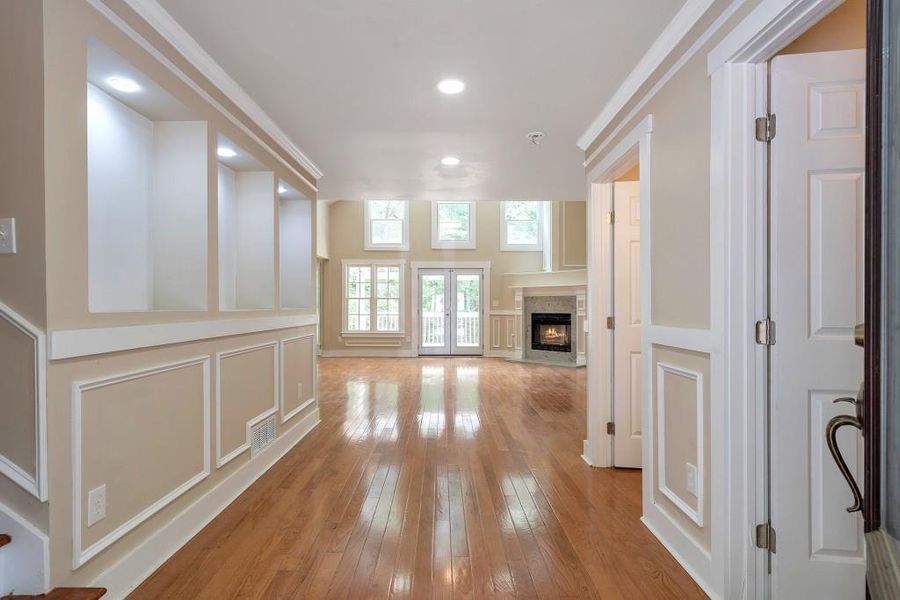 Spacious, unfurnished interior of a new home in , Lula (Image 13).