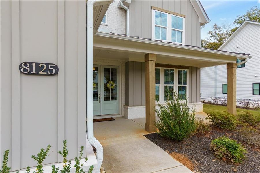 Exterior details and patio area of a home in Fireside Farms, Gainesville (Image 4).