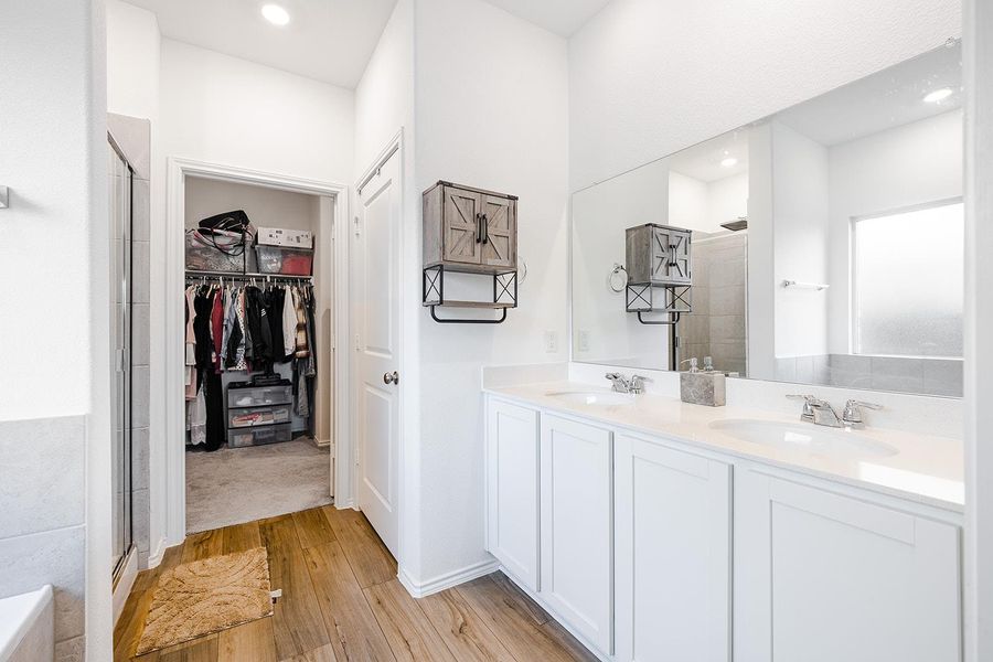 Furnished interior view inside a new home in , Georgetown (Image 28). Furnished interior view inside a new home in , Georgetown (Image 28).