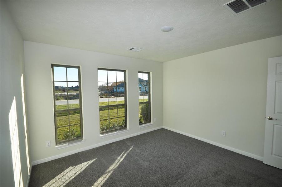 Elegant window arrangement in Bedroom 3