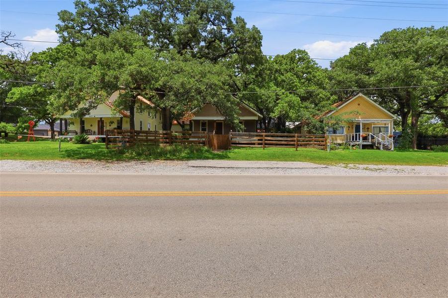 Community amenities in , Weatherford (Image 22). Community amenities in , Weatherford (Image 22).
