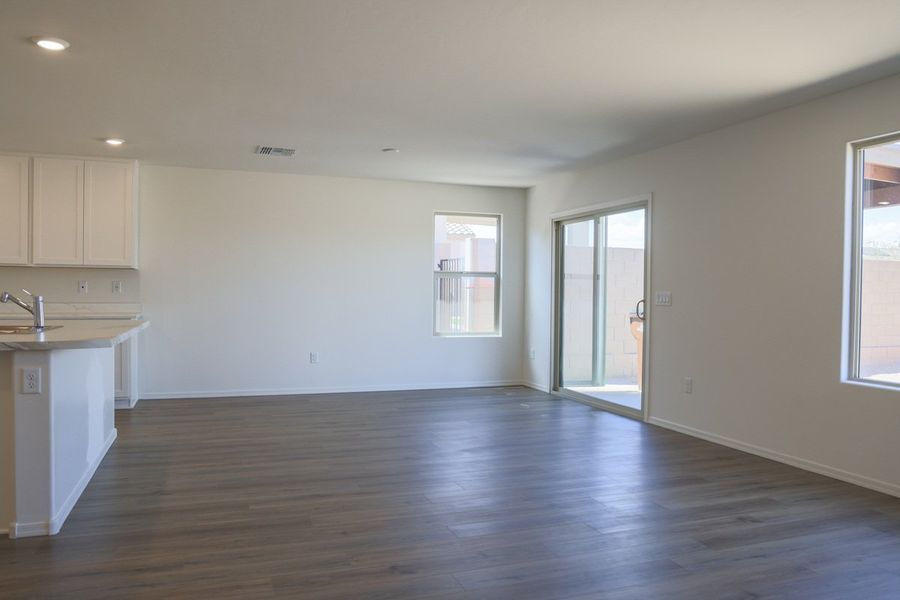 Image 6 of a home in Entrada Del Pueblo at Rancho Sahuarita.