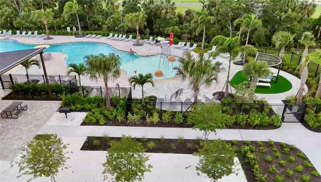 Community amenities in Oakfield Lakes, Parrish (Image 42). Community amenities in Oakfield Lakes, Parrish (Image 42).