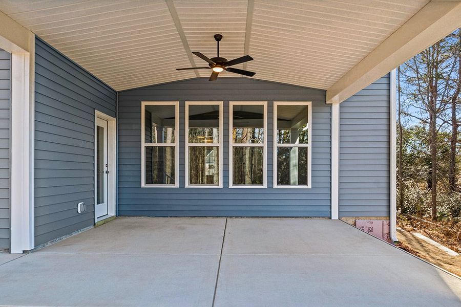 Representative exterior details of a home built from the The Hampton by RobuckHomes in Kennebec Crossing, Angier (Image 58). Representative exterior details of a home built from the The Hampton by RobuckHomes in Kennebec Crossing, Angier (Image 58).