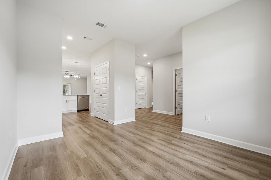 Spacious, unfurnished interior of a new home in McCarthy Estates, Defuniak Springs (Image 34). Spacious, unfurnished interior of a new home in McCarthy Estates, Defuniak Springs (Image 34).