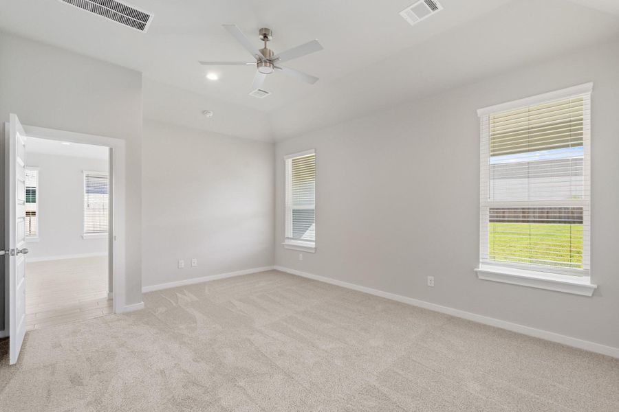 Spacious, unfurnished interior of a new home in Morton Creek Ranch, Katy (Image 12). Spacious, unfurnished interior of a new home in Morton Creek Ranch, Katy (Image 12).