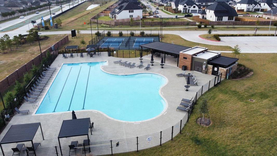 Community amenities in Katy Court 60', Katy (Image 11). Community amenities in Katy Court 60', Katy (Image 11).