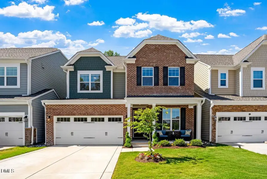 105 Novello Front Image