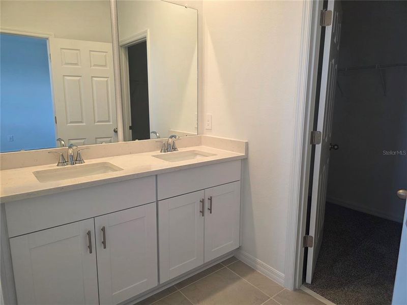 Furnished interior view inside a new home in The Meadow at Crossprairie Bungalows, St. Cloud (Image 11).