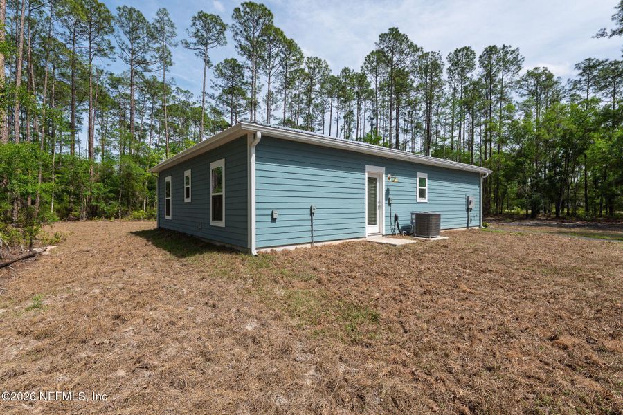 Exterior details and patio area of a home in , Hastings (Image 19).
