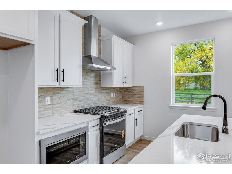 Furnished interior view inside a new home in Hansen Farm, Fort Collins (Image 10). Furnished interior view inside a new home in Hansen Farm, Fort Collins (Image 10).