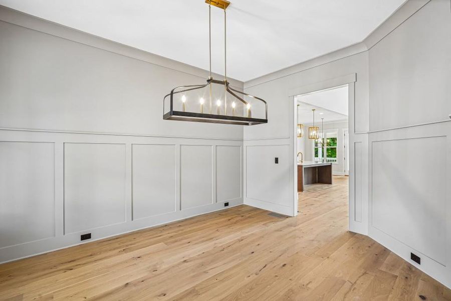 Spacious, unfurnished interior of a new home in Arden on Lanier, Cumming (Image 29).