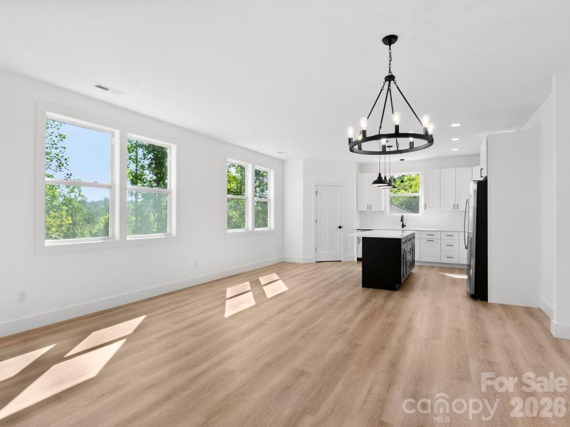Spacious, unfurnished interior of a new home in , Old Fort (Image 12).