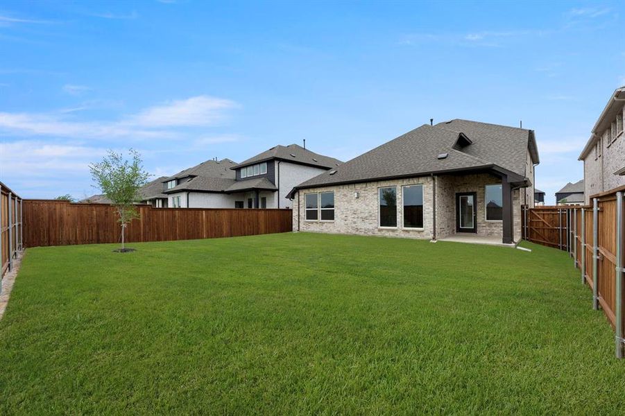 5530-burford-ln-celina-tx-backyard-wide-view