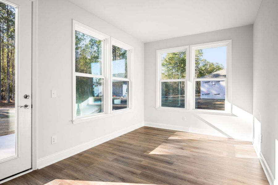 Spacious, unfurnished interior of a new home in Sun City Hilton Head, Bluffton (Image 10).