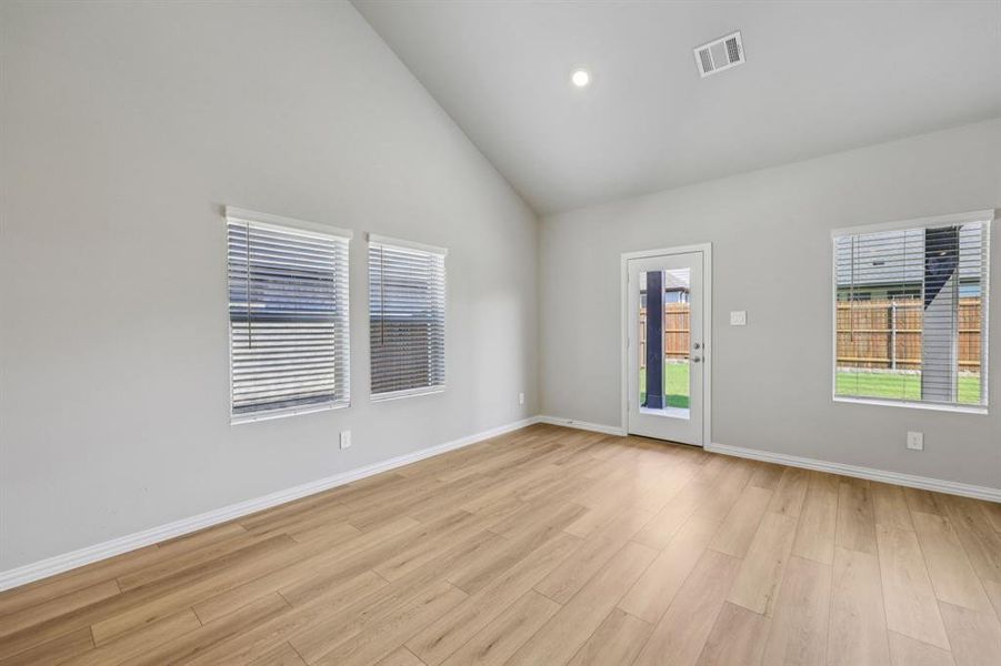 Photo is not of the actual home, but is an inspirational photo of builder’s model home and may depict options, furnishings, and/or decorator features that are not included.