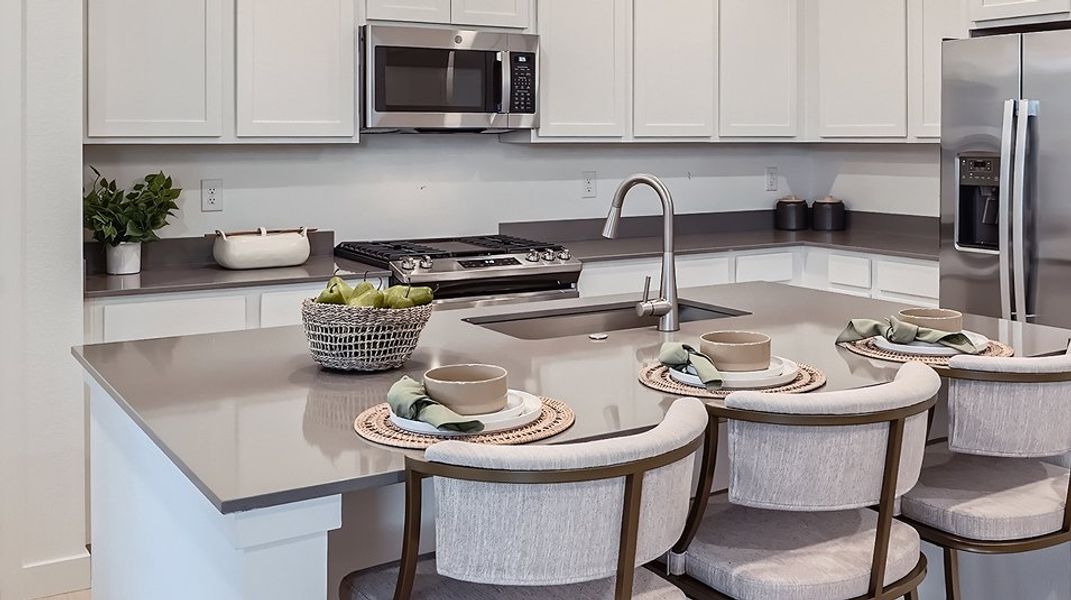 071125 2628 Chelton Kitchen F1 Base4