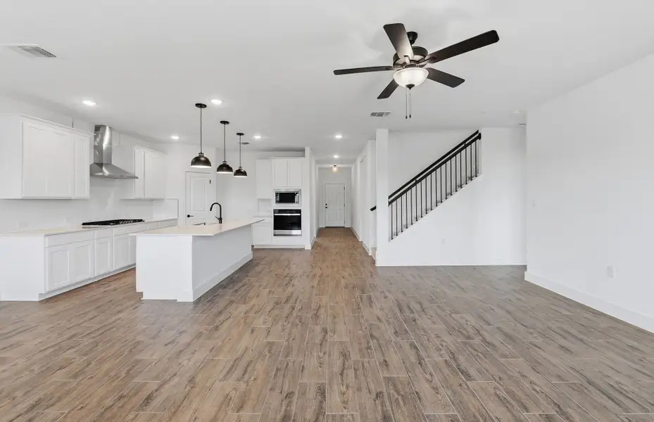 Spacious, unfurnished interior of a new home in Lagos, Manor (Image 37). Spacious, unfurnished interior of a new home in Lagos, Manor (Image 37).