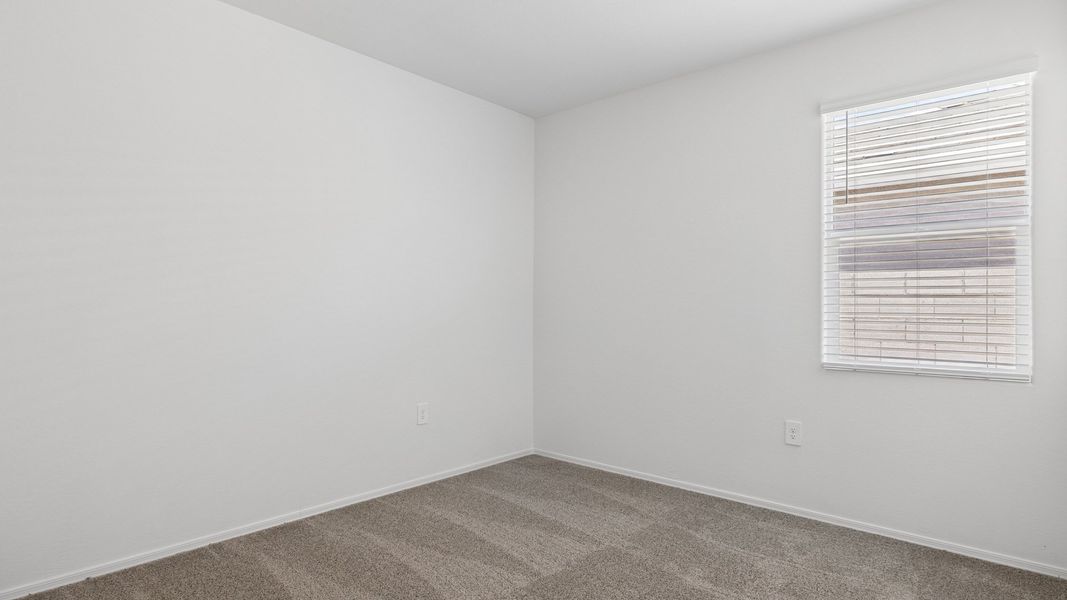 Representative unfurnished interior of a home built from the Lakeway by D.R. Horton in Heartland Ranch, Coolidge (Image 25).