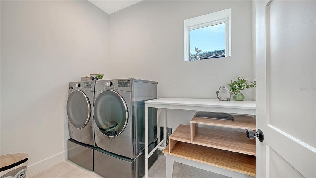 Furnished interior view inside a new home in , Sarasota (Image 38).