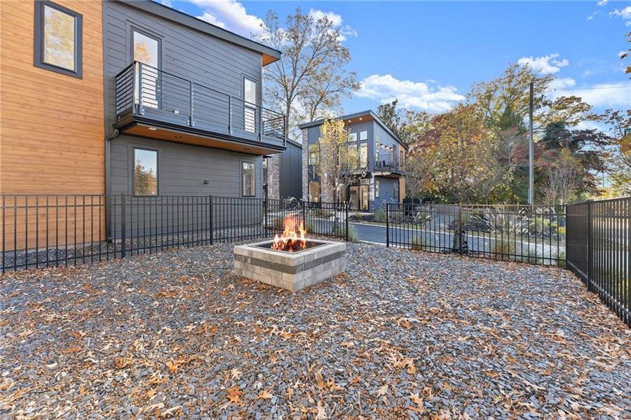 Exterior details and patio area of a home in , Gainesville (Image 18).