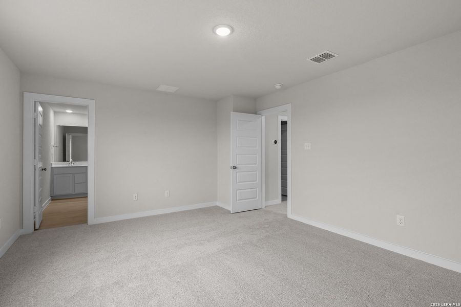 Spacious, unfurnished interior of a new home in Millican Grove, San Antonio (Image 33).