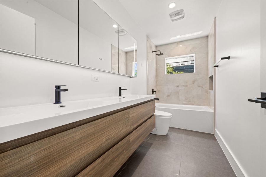 Furnished interior view inside a new home in , Austin (Image 6). Furnished interior view inside a new home in , Austin (Image 6).