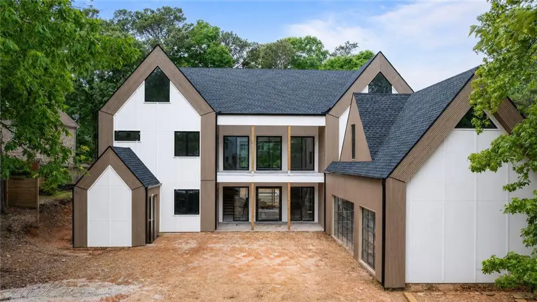 Image 38 of a home in .