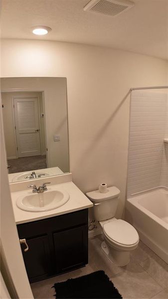 Furnished interior view inside a new home in , Ocala (Image 8).