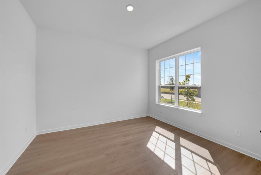Spacious, unfurnished interior of a new home in The Grand Prairie - Retreat Collection, Hockley (Image 30).