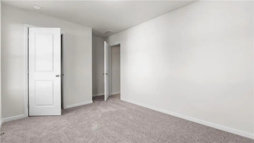 Spacious, unfurnished interior of a new home in The Reserve at Willow Oaks, Canton (Image 9).