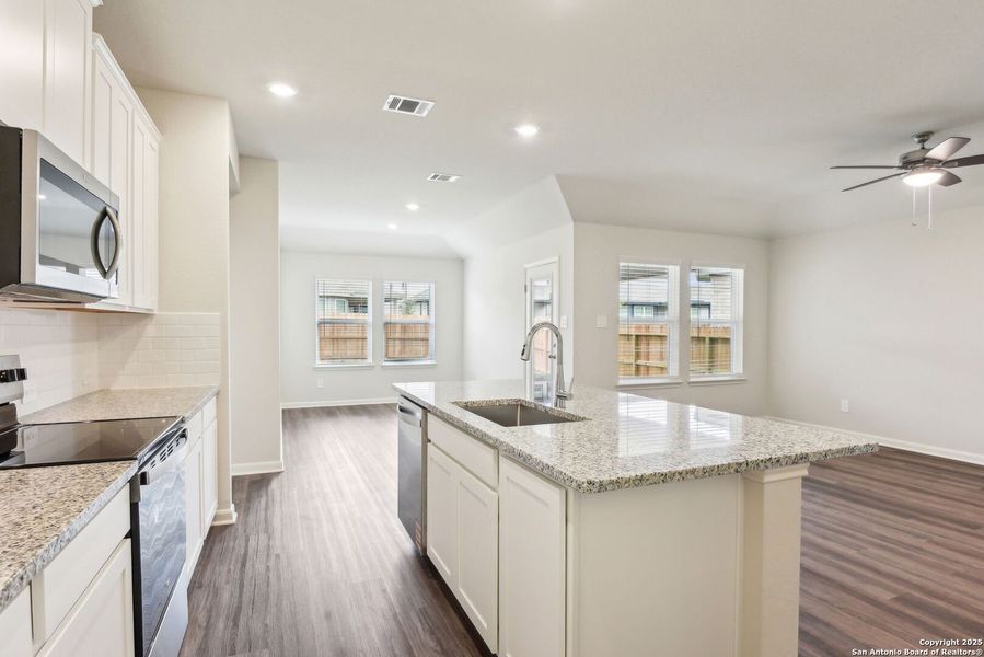 Furnished interior view inside a new home in Sagebrooke - Premier Series, San Antonio (Image 13).